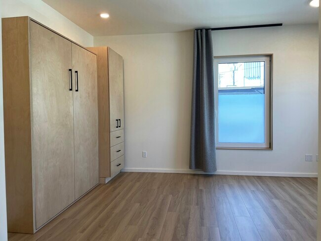 1614 6th Ave-Unit -207 in Tacoma, WA - Building Photo - Building Photo