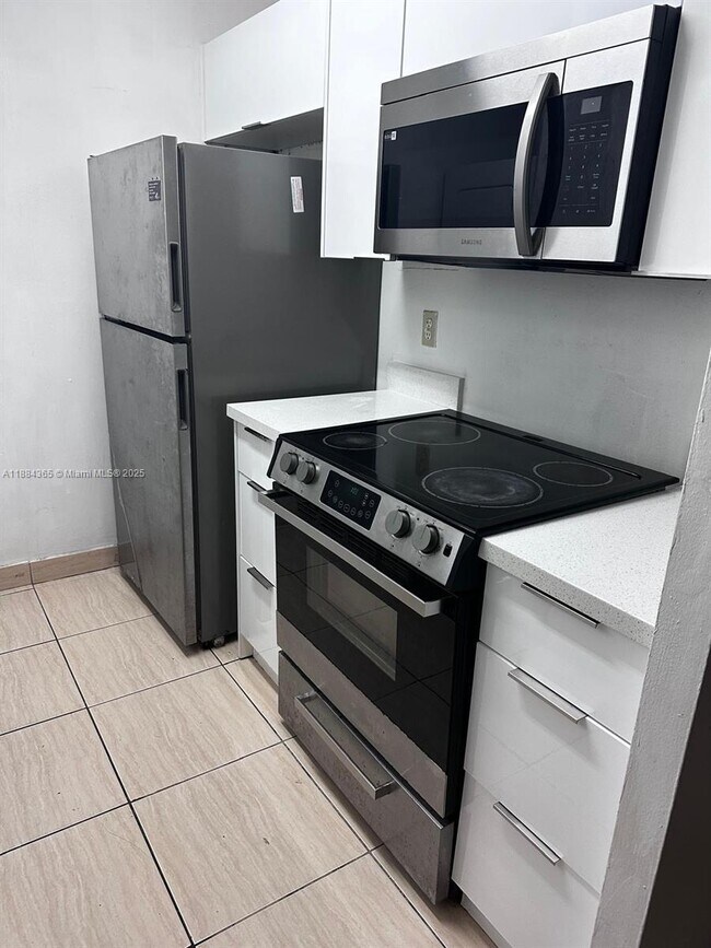 property at 10124 Twin Lakes Dr