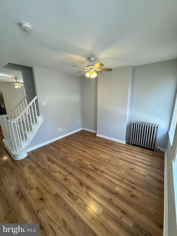430 E Auburn St in Philadelphia, PA - Building Photo - Building Photo