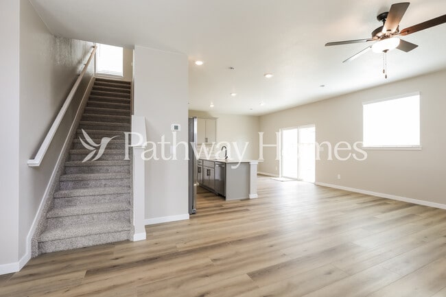 17931 E 94th Ave in Commerce City, CO - Foto de edificio - Building Photo