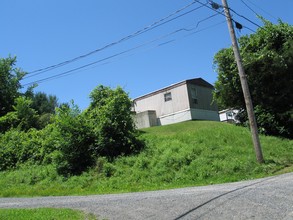 Widows Creek Mobile Home Park in Hudson, NY - Building Photo - Building Photo