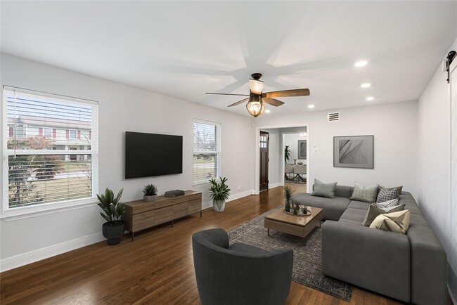 property at 3240 Wentworth St