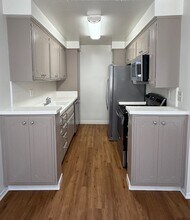 1247 Amherst Ave in Los Angeles, CA - Foto de edificio - Building Photo