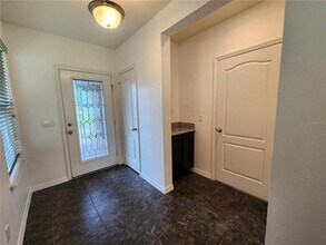 3320 Mount Vernon Way in Kissimmee, FL - Foto de edificio - Building Photo