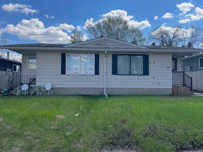 property at 2322 7th St E