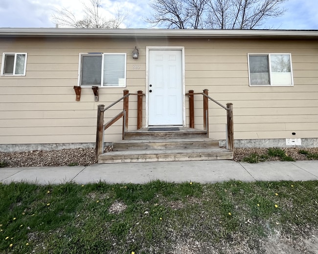 property at 805 9th Ave S