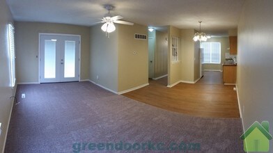 9417 Switzer Rd in Overland Park, KS - Building Photo - Building Photo