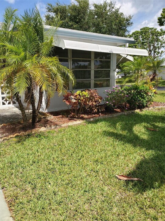1152 Circle Dr in Delray Beach, FL - Building Photo