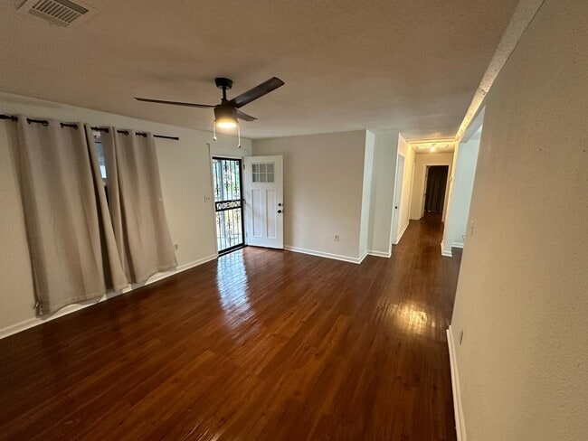 property at 3535 Farwood Dr