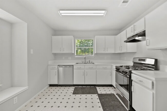 property at 12803 Rockford Dr
