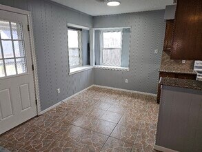 906 Overland St in Stafford, TX - Building Photo - Building Photo