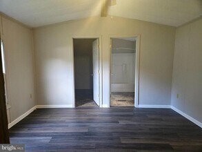 32 Elmer St in Franklin, NJ - Building Photo - Building Photo