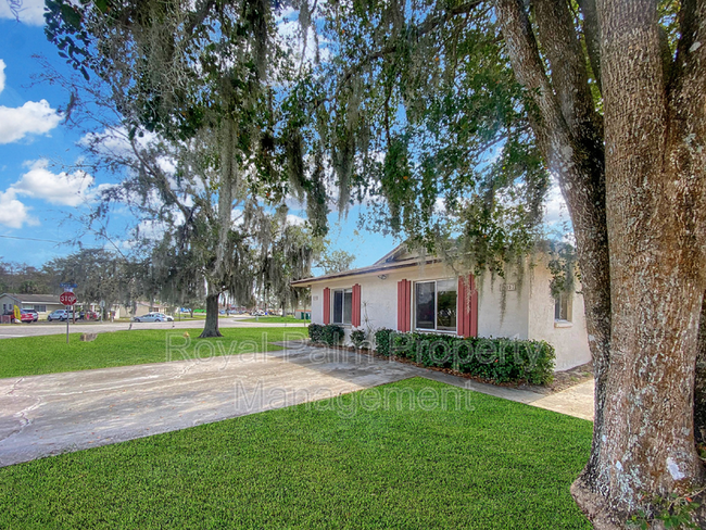 13955 First St in Ft. Myers, FL - Building Photo - Building Photo