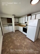 265 E Sunset Way in Issaquah, WA - Building Photo - Building Photo