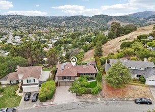 44 Park Ridge Rd in San Rafael, CA - Building Photo - Building Photo