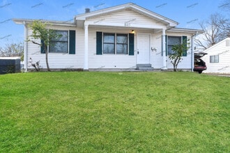 840 Lexington Park in Florissant, MO - Building Photo - Building Photo