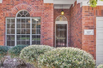 127 N Willow Point Cir in Spring, TX - Building Photo - Building Photo