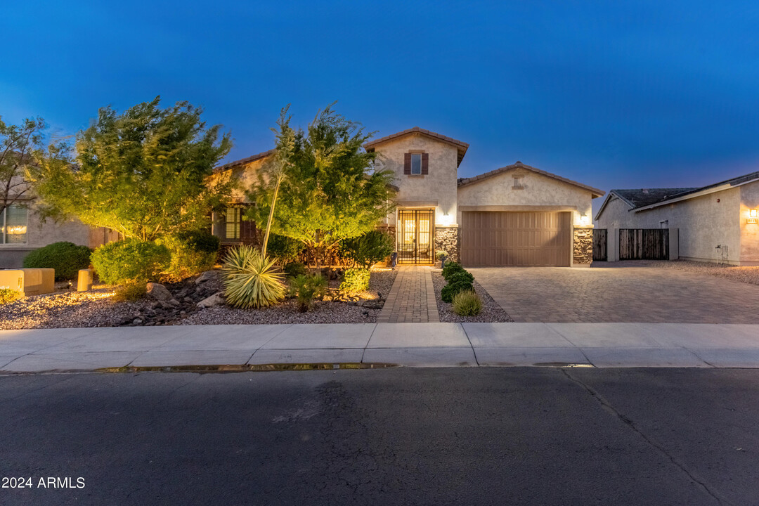 9837 W Lariat Ln in Peoria, AZ - Building Photo