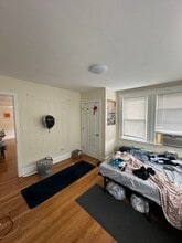 58 Colborne Rd, Unit 1 in Boston, MA - Foto de edificio - Building Photo