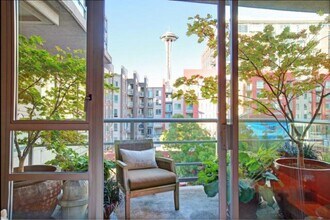 2929 1st Ave-Unit -510 in Seattle, WA - Building Photo - Building Photo