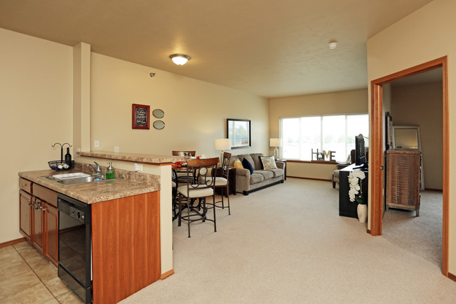 Windflower Apartments in Sioux Falls, SD - Building Photo - Interior Photo