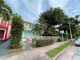 1135 Euclid Ave in Miami Beach, FL - Building Photo