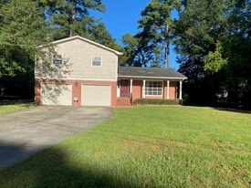 421 Windward Dr in Wilmington, NC - Building Photo
