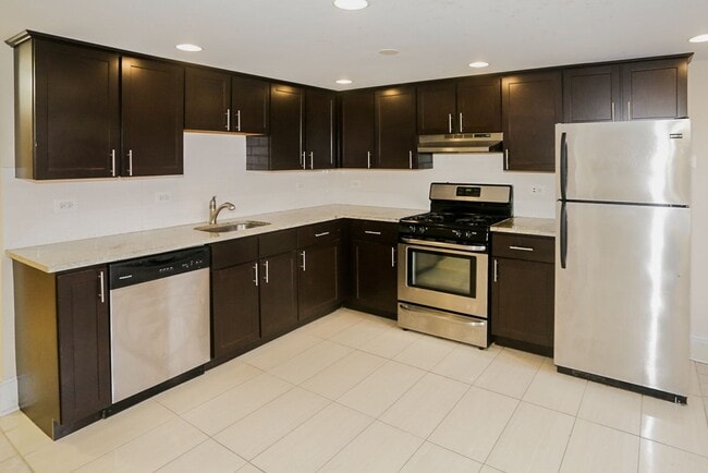 871 W Lill Ave, Unit 1B