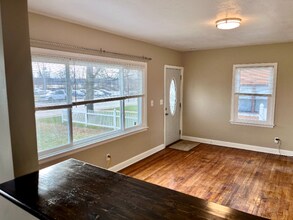 908 State St in Bettendorf, IA - Building Photo - Building Photo