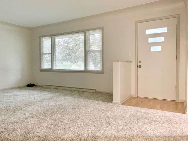 1443 Seymour Ave NW in Grand Rapids, MI - Building Photo - Building Photo