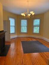 304 E Beverley St, Unit 304 East Beverley in Staunton, VA - Foto de edificio - Building Photo