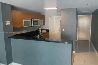 244 Biscayne Blvd, Unit 3204 in Miami, FL - Foto de edificio - Building Photo