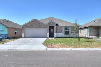 1278 Carnaby St in Corpus Christi, TX - Foto de edificio - Building Photo