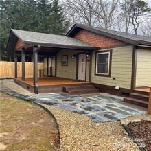 150 Oak Hill Rd in Candler, NC - Building Photo - Building Photo