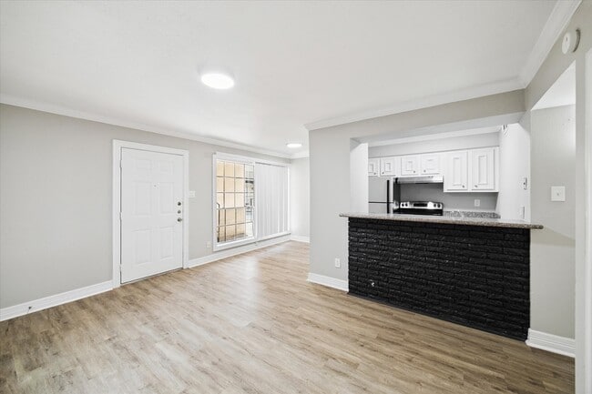 201 Emerson St in Houston, TX - Building Photo - Building Photo