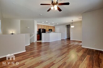 1409 N 81st Dr, Unit 18-202 in Phoenix, AZ - Building Photo - Building Photo