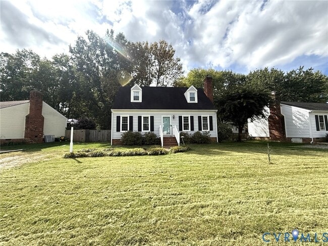 9107 Dunncroft Dr in Glen Allen, VA - Foto de edificio - Building Photo