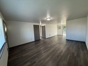 14204-14206 E 3rd Ave in Spokane Valley, WA - Building Photo - Building Photo