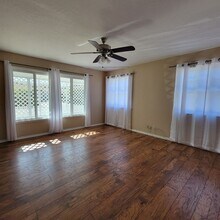 4863 Parks Ave in La Mesa, CA - Building Photo - Building Photo