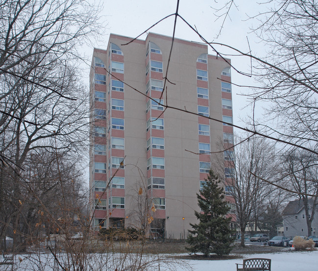 Pilgrim Towers - Senior Housing in Stamford, CT - Building Photo - Building Photo