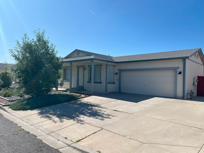 17784 Georgetown Dr in Reno, NV - Building Photo - Building Photo