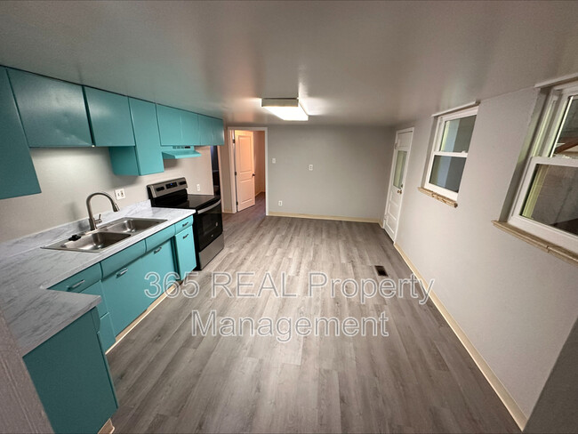 1227 12th Ave in Greeley, CO - Building Photo - Building Photo