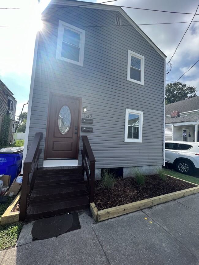 1710 Todd St in Norfolk, VA - Foto de edificio - Building Photo