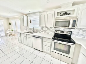 5492 Crane Feather Dr in Port Orange, FL - Building Photo - Building Photo