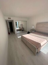 424 N Palm Dr in Beverly Hills, CA - Foto de edificio - Building Photo