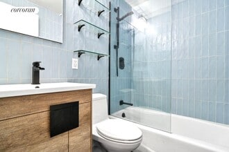 215 E 24th St in New York, NY - Building Photo - Building Photo