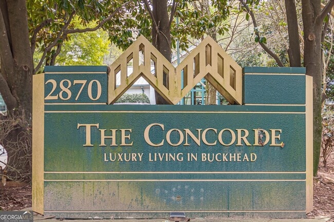 property at 2870 Pharr Ct S Northwest