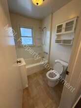 2022 Essex Ave in Saginaw, MI - Building Photo - Building Photo