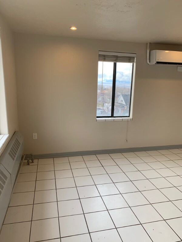 57 W Vine St, Unit 315 in Tooele, UT - Building Photo - Building Photo