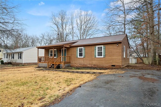 6006 Sara Kay Dr in North Chesterfield, VA - Foto de edificio - Building Photo